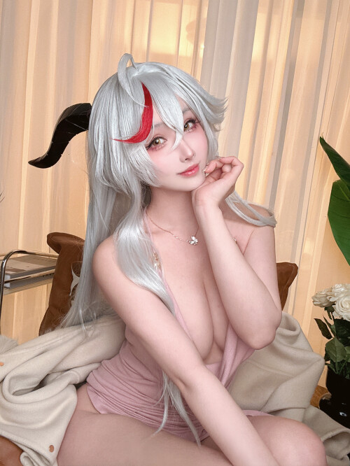 290fb5a8f84eaa37e3.jpg